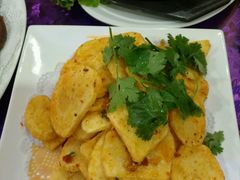 -三江源美食城
