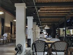 -喜洲吧·江畔老船厂·庭院餐厅(喜临院店)