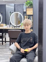 -藤野造型专业烫染接发