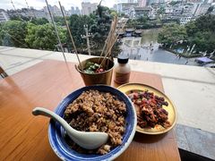 -包整·丝娃娃(一览甲秀楼风景店)