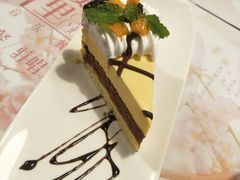 -樱花里音乐餐吧·牛扒椰子鸡(东圃店)