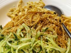 -必胜客(WOW中心城店)