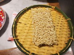 珠江面-尚尚仙·酸汤猪手·猪肚鸡火锅(华联万柳购物中心店)