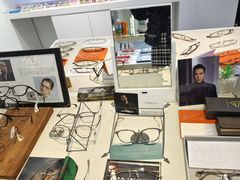-浮光眼镜·蔡司视觉合作·数字验配中心(陆家嘴店)