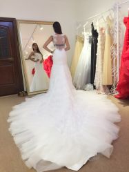 lisamoon婚纱礼服高级定制-Lisamoon礼慕纱婚纱礼服高级定制