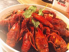 -龙巢盱眙龙虾·牛蛙·烧烤宵夜(八卦岭店)