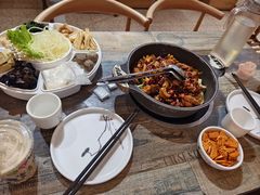 -鸡遇虾煲干锅火锅(小寨金莎店)