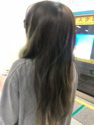 -苑苑发型设计