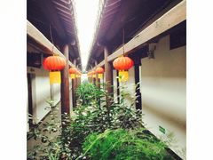 -唔呶喔哩酒家(生产街店)