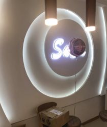 -BULB STUDIO 巴柏明星发型工作室