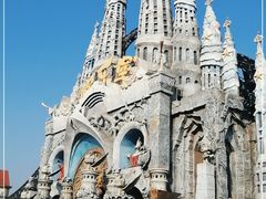 -泉城欧乐堡戏水湾艺术养生温泉