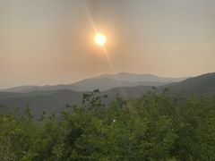 -鬼笑石后山停车场