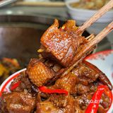 一秒回到东北那旮瘩！铁锅炖也太太太香了吧！