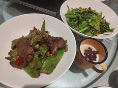 -辛香味烧鱼馆·非遗技艺·排骨红烧肉(光谷医药园店)