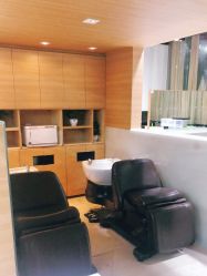 -CARR SALON