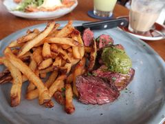 -ROAST coffee & eatery