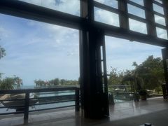 -亚龙湾喜来登·美景台大堂吧