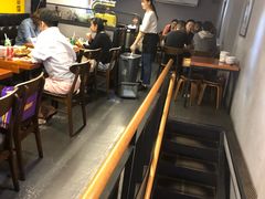 -BHC炸鸡(明洞总店)