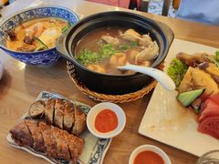 -峇峇娘马来西亚餐厅(望京SOHO店)