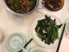 -五谷芳乳鸽王(海景店)