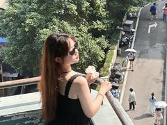 -白象居