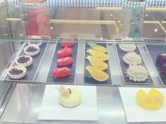 芝士蛋糕-大中华希尔顿酒店-念自助餐·嗨啤·小龙虾
