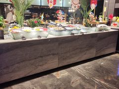 -飨食汇全日制餐厅·昆山皇冠假日酒店(九方店)
