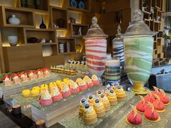 -两咖啡自助餐厅(静安香格里拉酒店)