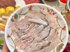 -靓海海鲜火锅(水上湖边观景店)