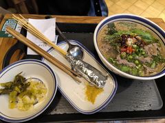-云阿蛮云南生烫牛肉米线(奉贤路店)
