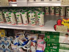 零售区-光明牛奶棚(南泉店)