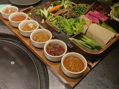-蘸小院铁锅炖·蘸酱菜·东北菜(怀远门店)