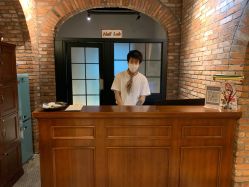 -THE BARN大屋理发馆