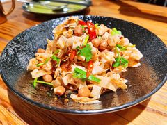 香辣拌豆皮-塔哈尔·新疆盛宴(城西银泰店)