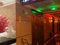 -温莎KTV(珠江路店)