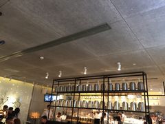 等位区-喜茶(深圳东门1234店)