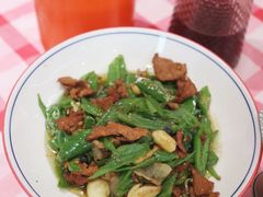 -韵味湘肴·小炒黄牛肉(五一广场美食地标店)