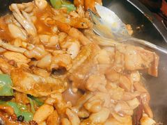 黑松露牛肝菌焖牛蛙-云海肴·汽锅鸡·云南菜(美罗城店)