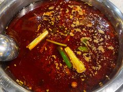 -肖肖酸萝卜鱼火锅(总店)