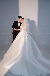 -雪中彩影婚纱摄影·微光艺术中心