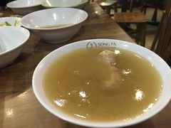 招牌肉骨茶-松發肉骨茶(牛车水店)