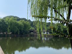 -绍兴东湖风景区