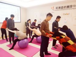 -莉泽月子中心(凯旋江景店)
