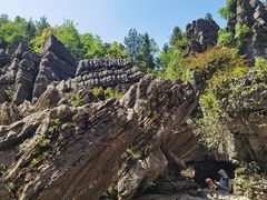 -梭布垭石林景区