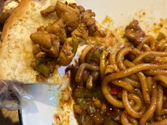 孜然鸡肉馕披萨-壹粉屋新疆炒米粉(建外SOHO东区店)