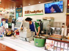 -全家便利店(漕溪北路七店)