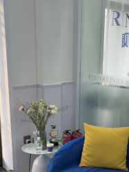 -靓芙泉专研痘痘肌