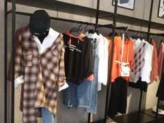 -三福时尚(三峡广场华夏银座店)