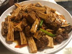 -民间瓦缸煨汤館(嵩山路店)