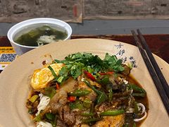 -方铲铲·成都板凳面(滨江银泰店)